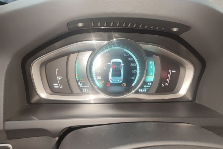 Used Volvo S60 2015 S60L T5 Intelligent Drive Edition Instrument Cluster