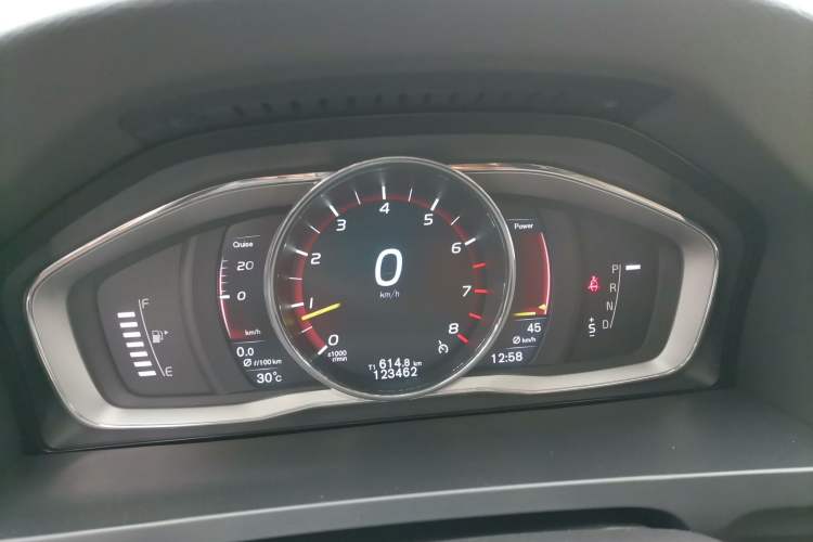 Used Volvo S60 2015 S60L T5 Intelligent Drive Edition Instrument Cluster
