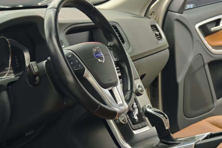 Used Volvo S60 2015 S60L T5 Intelligent Drive Edition Interior 1