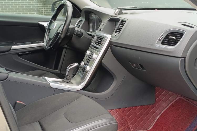 Used Volvo S60 2015 S60L 2.0T Smart Drive Edition Interior 1