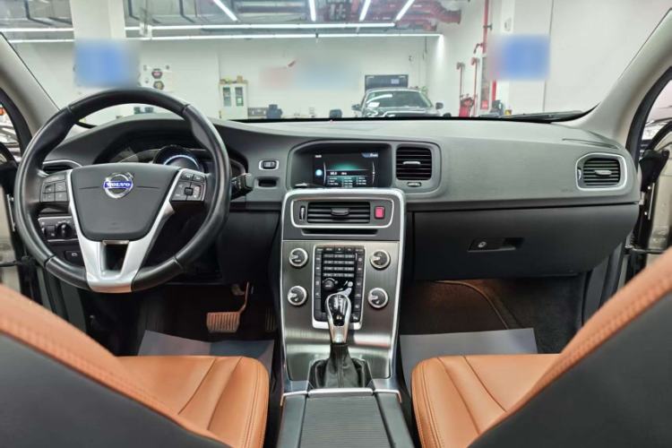 Used Volvo S60 2015 S60L T5 Intelligent Drive Edition Interior 2