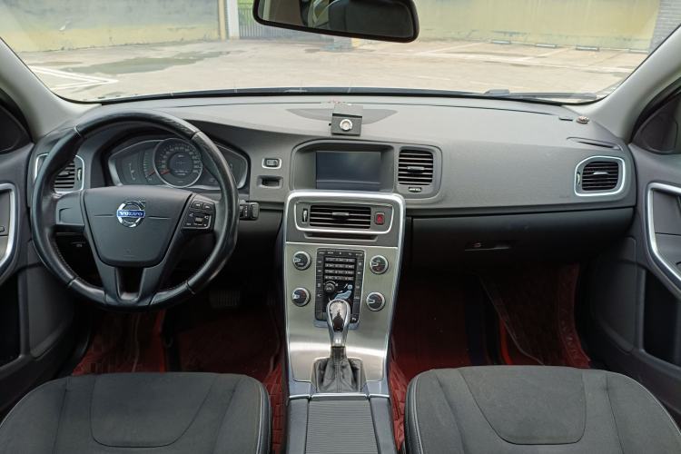 Used Volvo S60 2015 S60L 2.0T Smart Drive Edition Interior 2