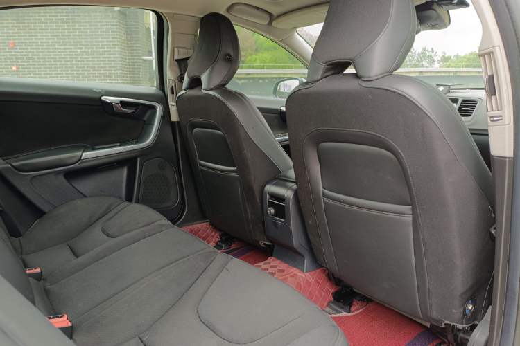 Used Volvo S60 2015 S60L 2.0T Smart Drive Edition Interior 4