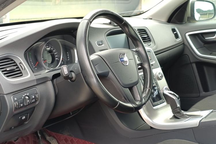 Used Volvo S60 2015 S60L 2.0T Smart Drive Edition Interior 6