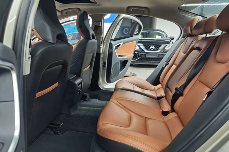 Used Volvo S60 2015 S60L T5 Intelligent Drive Edition Interior 8