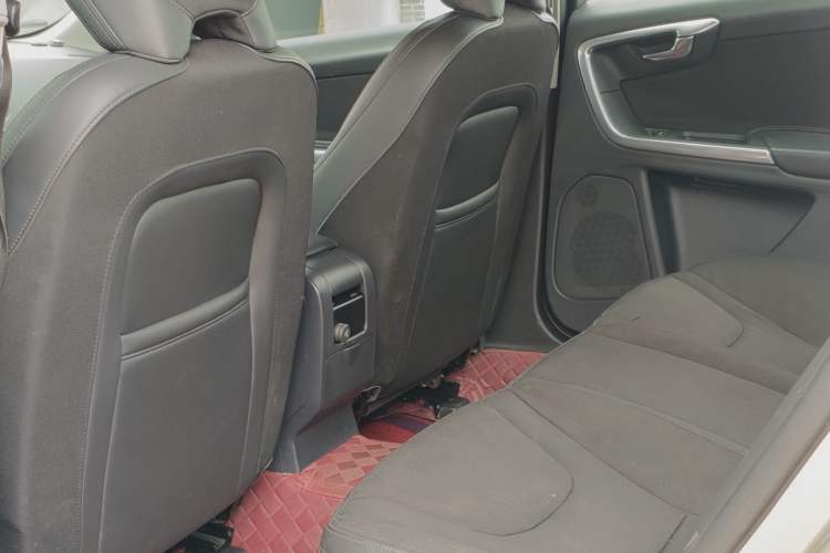 Used Volvo S60 2015 S60L 2.0T Smart Drive Edition Interior 9