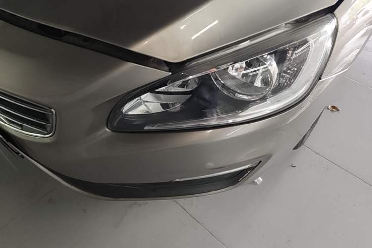 Used Volvo S60 2015 S60L 2.0T Smart Drive Edition Left Front Headlight