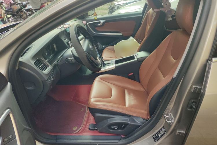 Used Volvo S60 2015 S60L 2.0T Zhiyuan Edition Left Front Seat