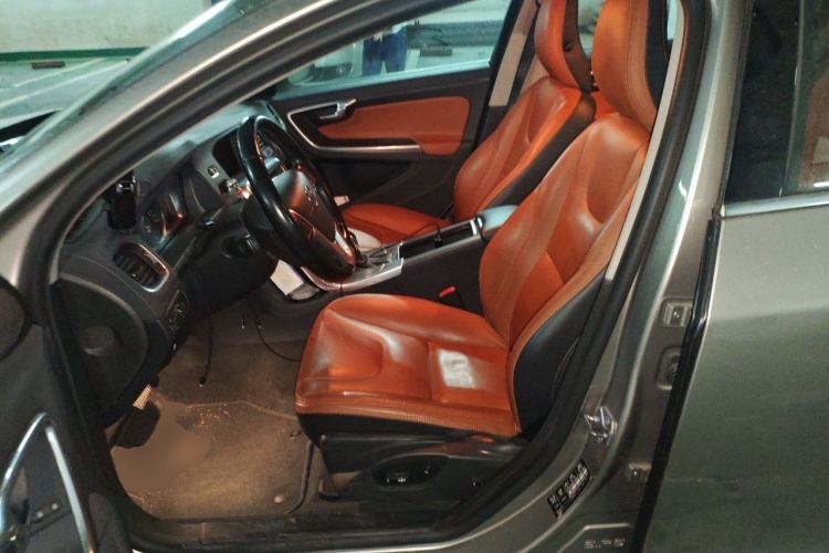 Used Volvo S60 2015 S60L 2.0T Zhiyuan Edition Left Front Seat