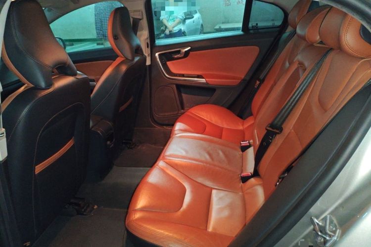 Used Volvo S60 2015 S60L 2.0T Zhiyuan Edition Left Rear Seat
