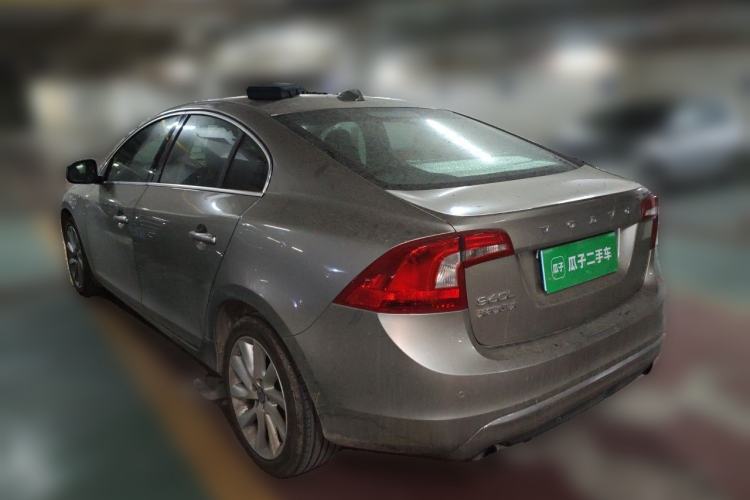 Used Volvo S60 2015 S60L 2.0T Zhiyuan Edition Rear Left 45 Deg