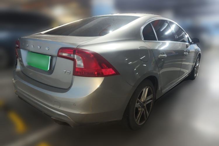 Used Volvo S60 2015 S60L T5 Intelligent Drive Edition Rear Right 45 Deg