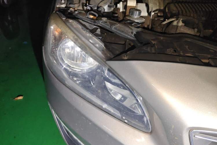 Used Volvo S60 2015 S60L 2.0T Smart Drive Edition Right Front Headlight
