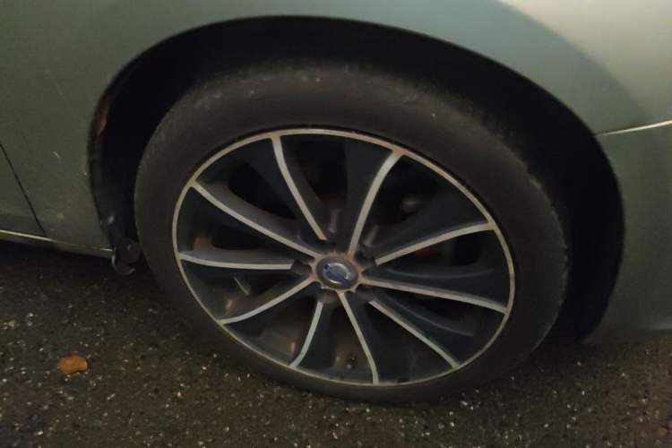 Used Volvo S60 2015 S60L 2.0T Smart Drive Edition Right Front Wheel Hub