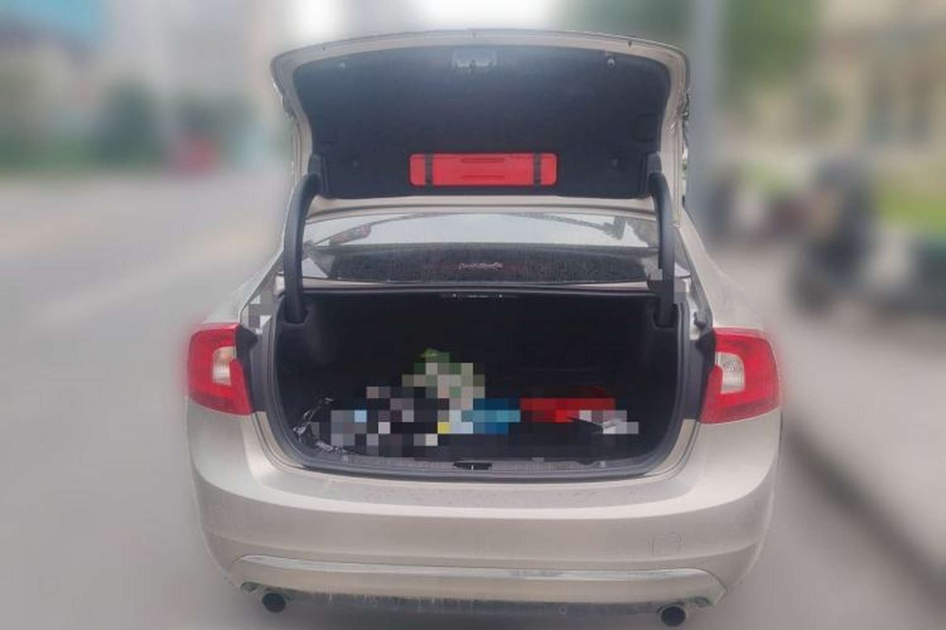 Used Volvo S60 2015 S60L 2.0T Zhiyuan Edition Trunk
