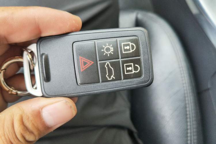 Used Volvo S60 2015 S60L 2.0T Smart Drive Edition Vehicle Key