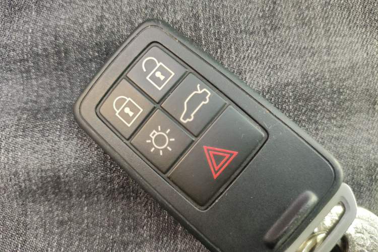 Used Volvo S60 2015 S60L 2.0T Zhiyuan Edition Vehicle Key