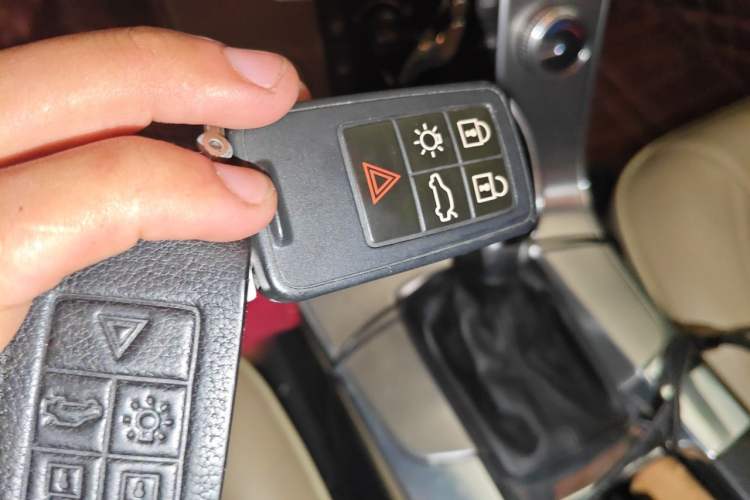 Used Volvo S60 2015 S60L 2.0T Smart Drive Edition Vehicle Key