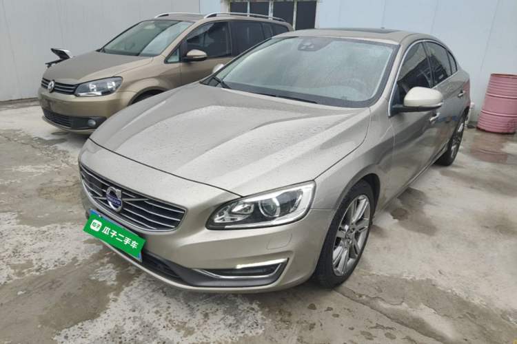 Volvo S60 2015 S60L T5 Zhiyue Edition с пробегом Guazi used car, China used car export, Used car for sale, Used cars, Cheapest cars for sale