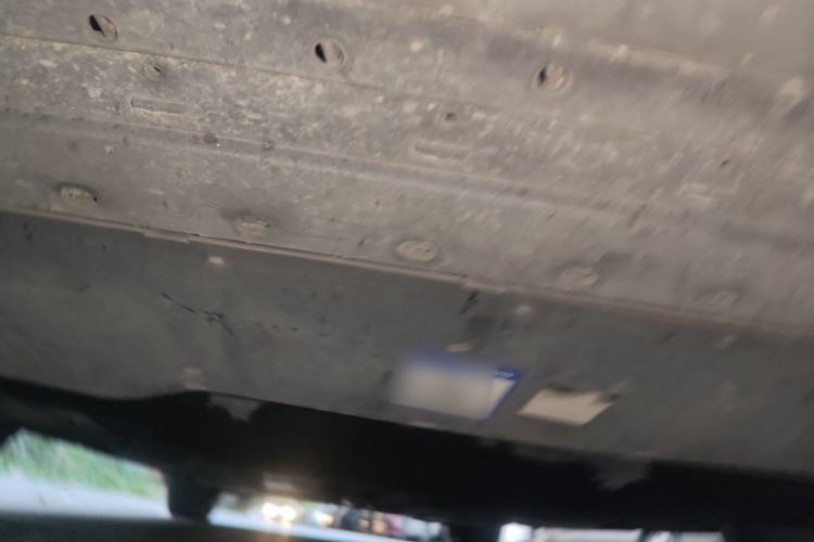 Used Volvo S60 2015 S60L 2.0T Zhiyuan Edition Chassis Front