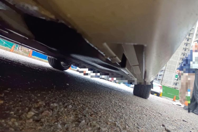Used Volvo S60 2015 S60L 2.0T Zhiyuan Edition Chassis Front Left