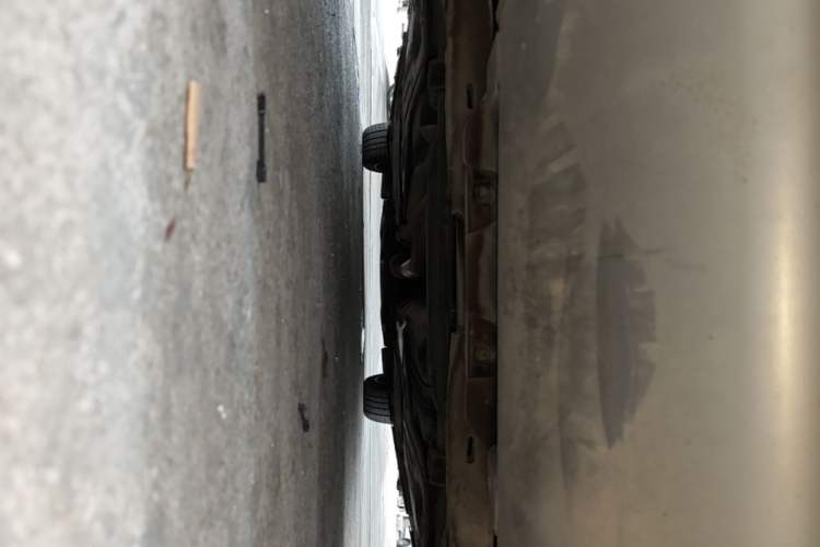 Used Volvo S60 2015 S60L 2.0T Zhiyuan Edition Chassis Rear
