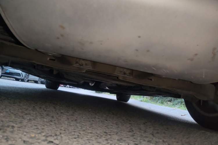 Used Volvo S60 2015 S60L 2.0T Zhiyuan Edition Chassis Rear