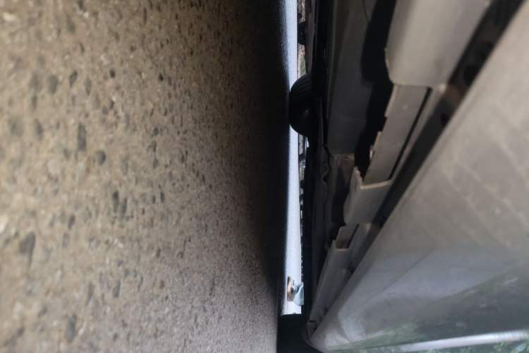 Used Volvo S60 2015 S60L 2.0T Zhiyuan Edition Chassis Rear Right
