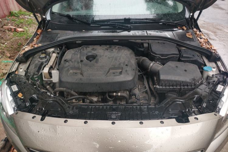 Used Volvo S60 2015 S60L T5 Intelligent Drive Edition Engine Bay