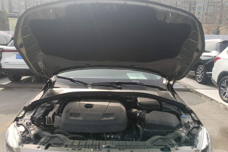 Used Volvo S60 2015 S60L T5 Intelligent Drive Edition Engine Bay
