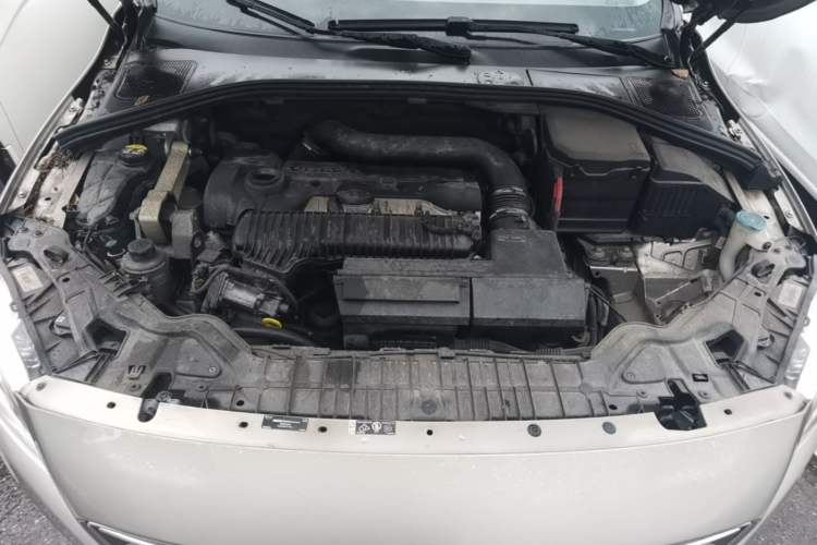 Used Volvo S60 2015 S60L T5 Intelligent Drive Edition Engine Bay