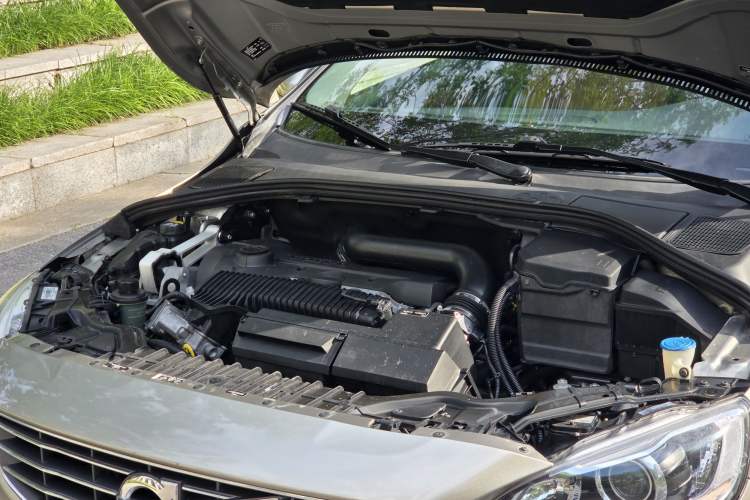 Used Volvo S60 2015 S60L T5 Intelligent Drive Edition Engine Bay