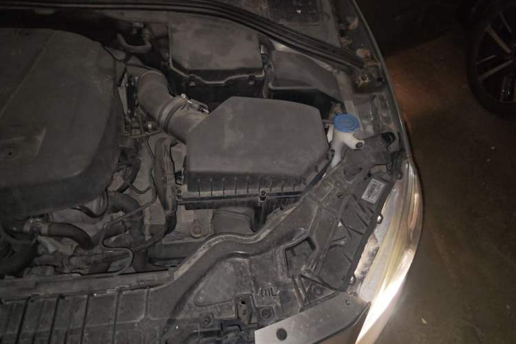 Used Volvo S60 2015 S60L T5 Intelligent Drive Edition Engine Bay Left
