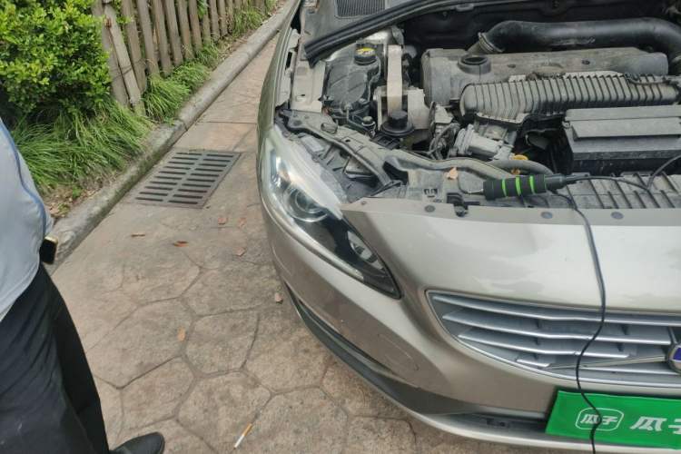 Used Volvo S60 2015 S60L T5 Intelligent Drive Edition Engine Bay Right