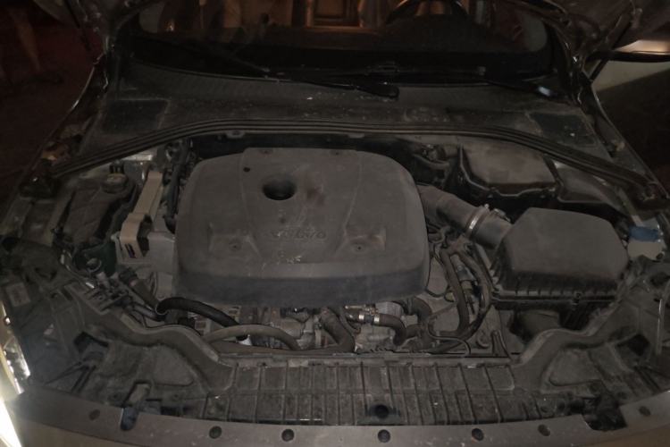 Used Volvo S60 2015 S60L T5 Intelligent Drive Edition Engine Bay