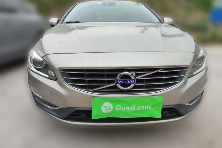 Used Volvo S60 2015 S60L 2.0T Zhiyuan Edition Exterior 1