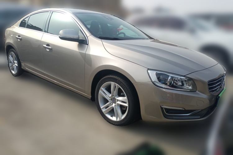 Used Volvo S60 2015 S60L T5 Intelligent Drive Edition Front Right 45 Deg
