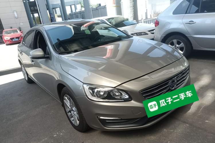 Used Volvo S60 2015 S60L 2.0T Smart Drive Edition Front Right 45 Deg