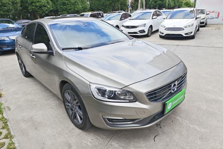 Used Volvo S60 2015 S60L T5 Zhiyue Edition Front Right 45 Deg