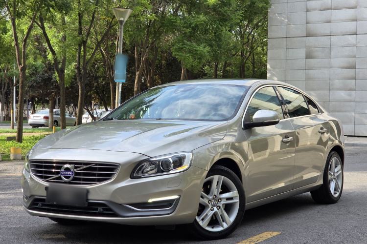 Used Volvo S60 2015 S60L T5 Intelligent Drive Edition Guazi used car, China used car export, Used car for sale, Used Volvo cars, Cheapest cars for sale