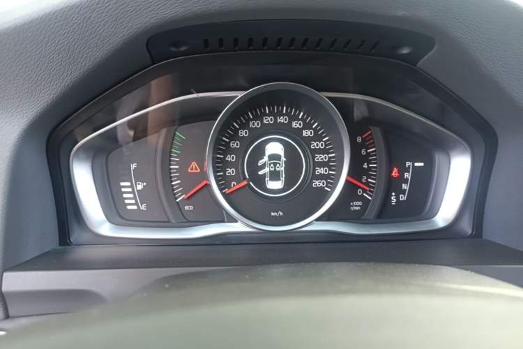 Used Volvo S60 2015 S60L 2.0T Smart Drive Edition Instrument Cluster