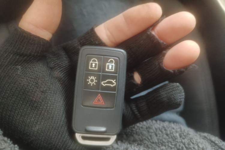Used Volvo S60 2015 S60L 2.0T Zhiyuan Edition Interior 1
