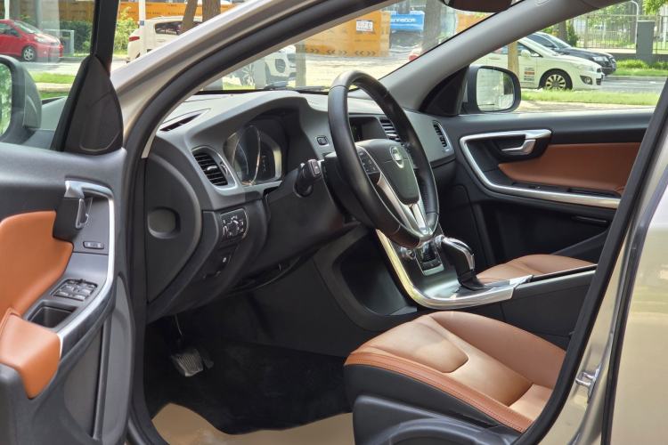 Used Volvo S60 2015 S60L T5 Intelligent Drive Edition Interior 2