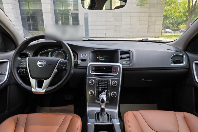 Used Volvo S60 2015 S60L T5 Intelligent Drive Edition Interior 3