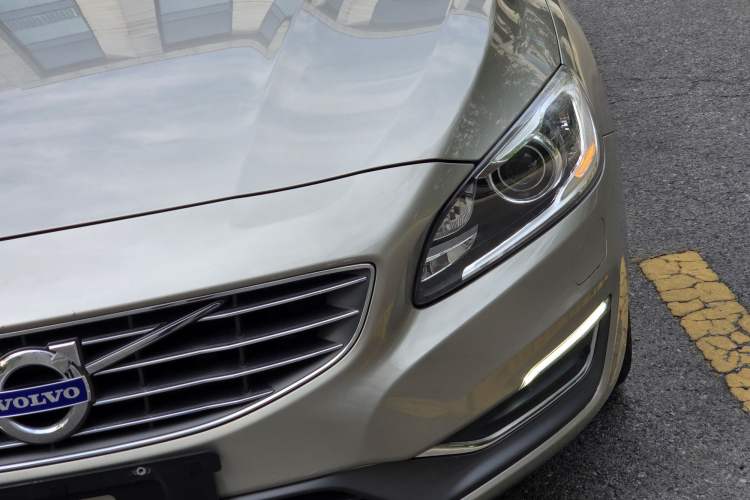Used Volvo S60 2015 S60L T5 Intelligent Drive Edition Left Front Headlight
