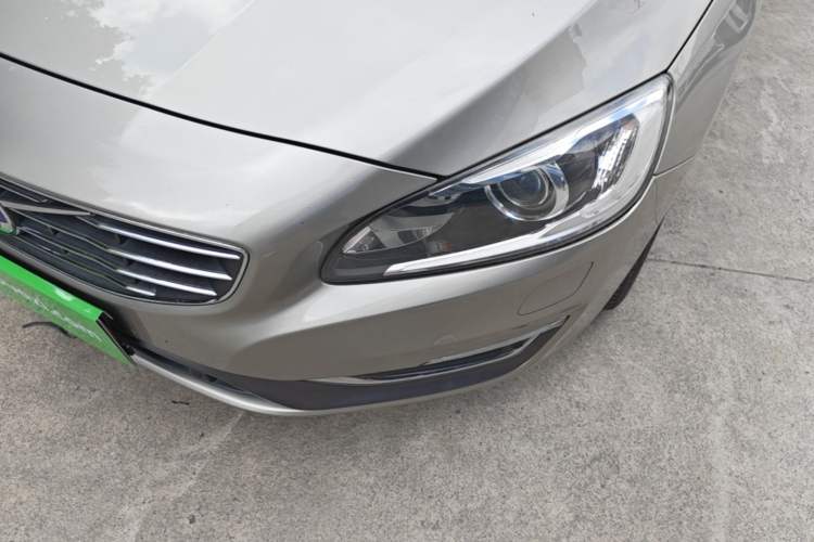 Used Volvo S60 2015 S60L T5 Zhiyue Edition Left Front Headlight