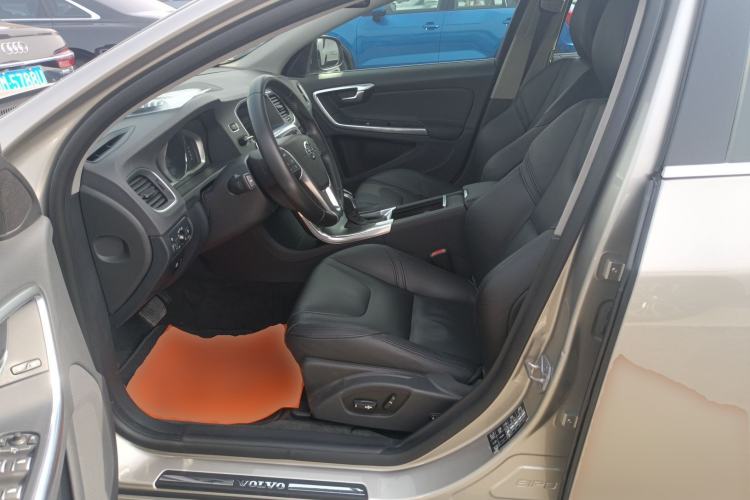 Used Volvo S60 2015 S60L T5 Intelligent Drive Edition Left Front Seat
