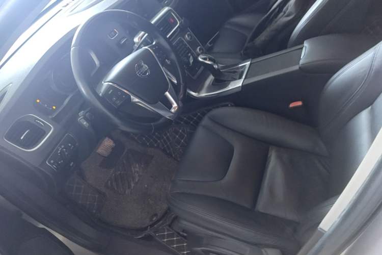 Used Volvo S60 2015 S60L T5 Intelligent Drive Edition Left Front Seat