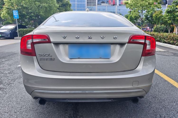 Used Volvo S60 2015 S60L 2.0T Zhiyuan Edition Rear