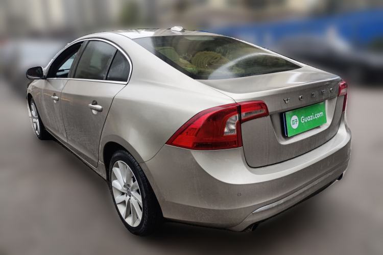 Used Volvo S60 2015 S60L 2.0T Zhiyuan Edition Rear Left 45 Deg